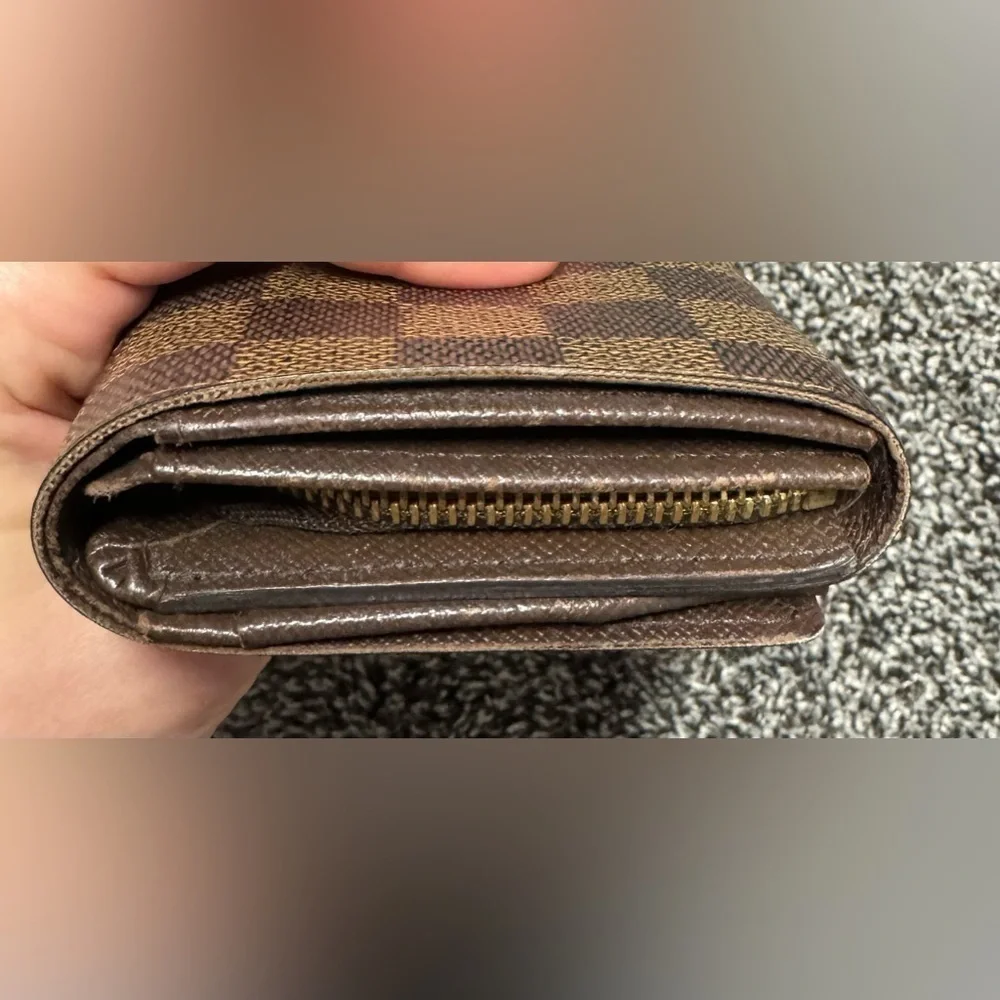 Louis Vuitton Damier Tresor wallet